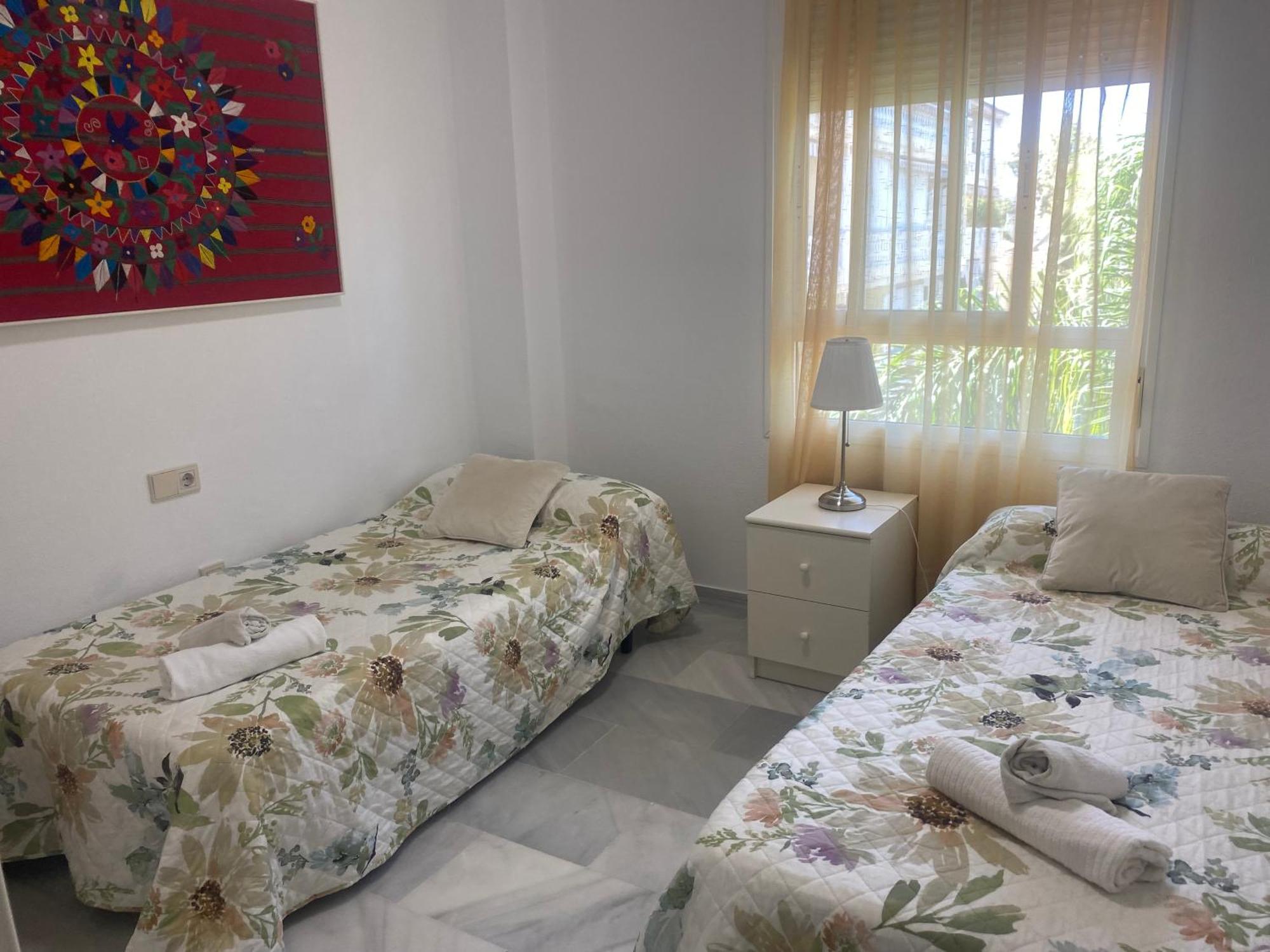 Апартаменти Carihuela Plaza Del Remo Торремолінос Екстер'єр фото